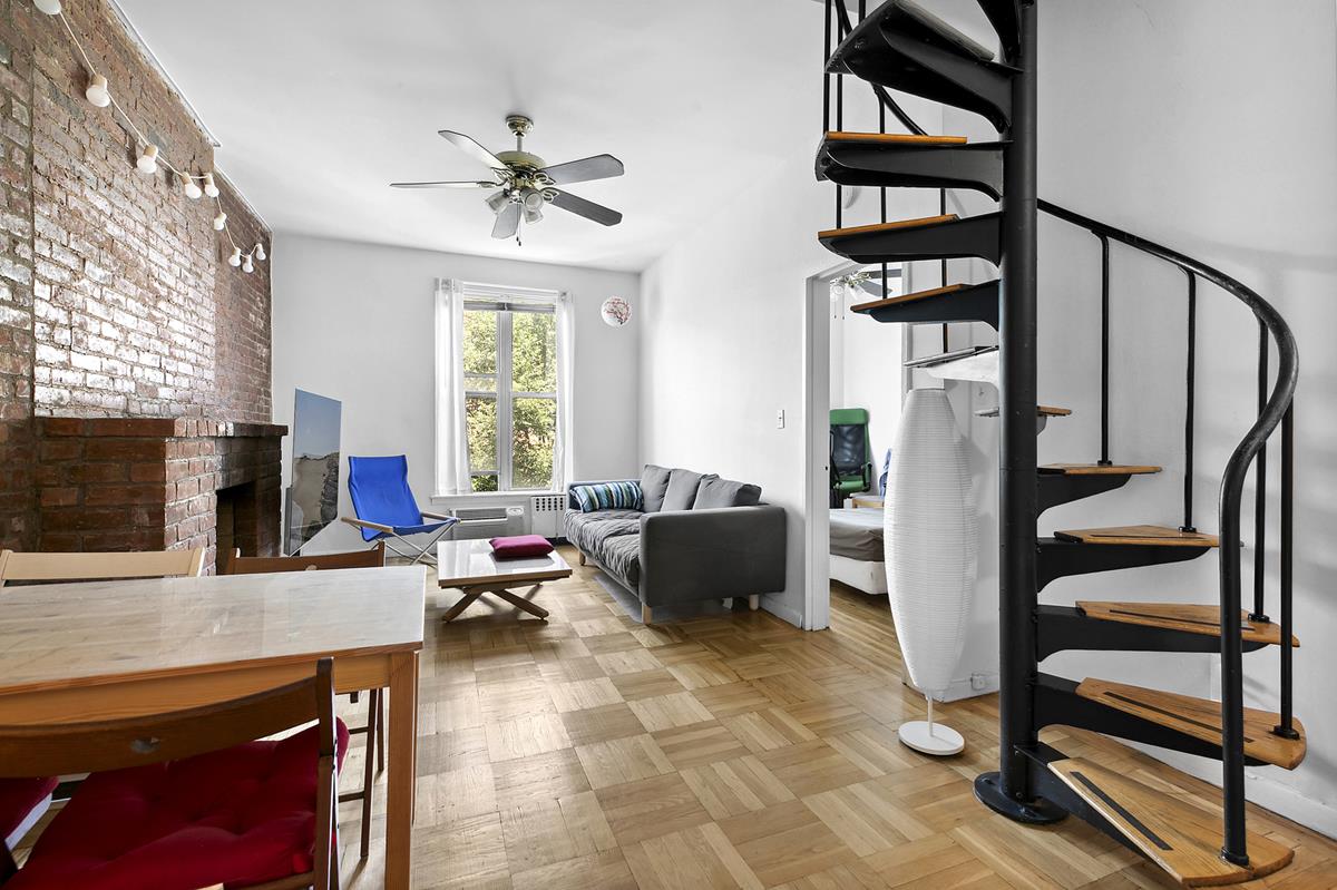 51 West 69th Street Manhattan, NY 10023 - Photo 6 of 9