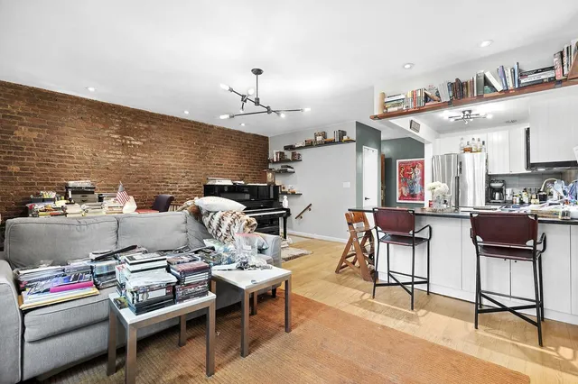 $16,000,000 | 51 West 69th Street | Upper West Side