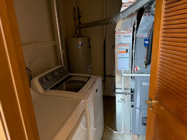 $317,500 | 2750 Shelly Lane, Aurora, IL 60504