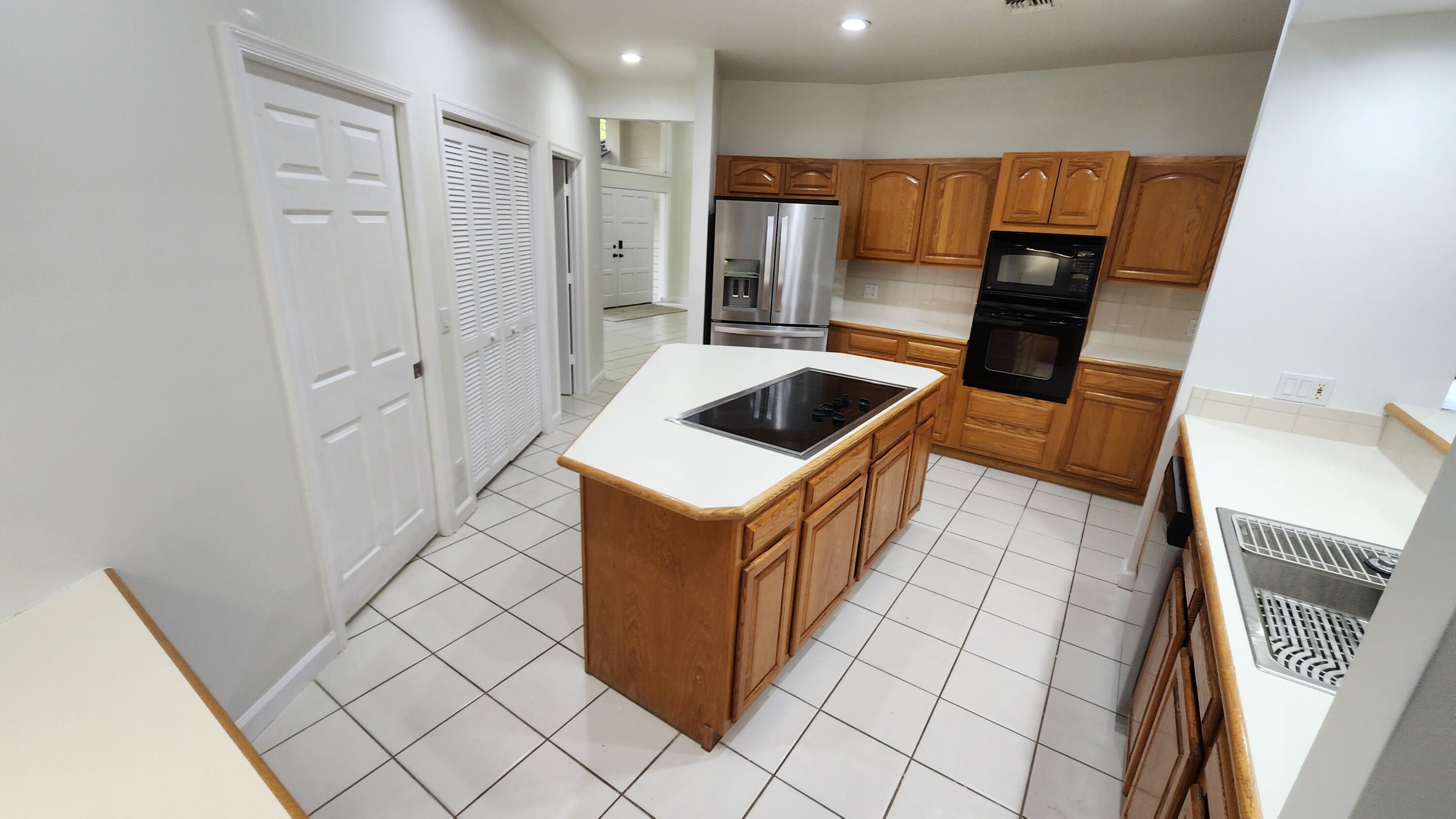 6118 Creekside Trail Jupiter, FL 33458 - Photo 8 of 17 Kitchen