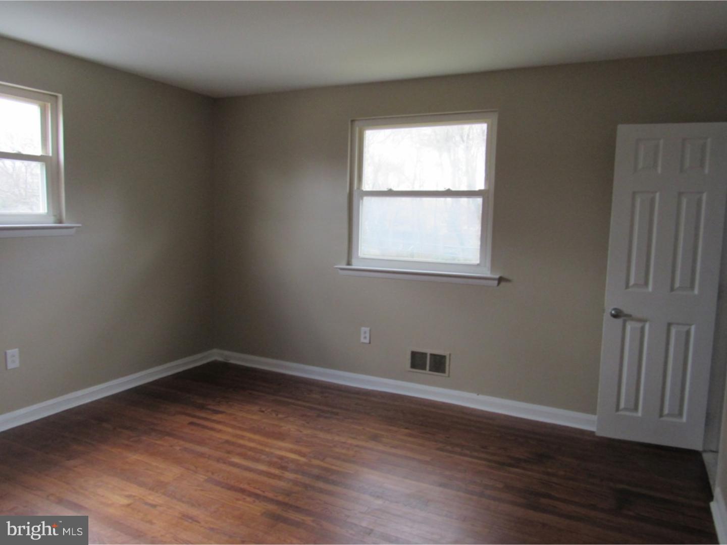 4 Bisbee Road Newark, DE 19711 - Photo 11 of 20 Master Bedroom
