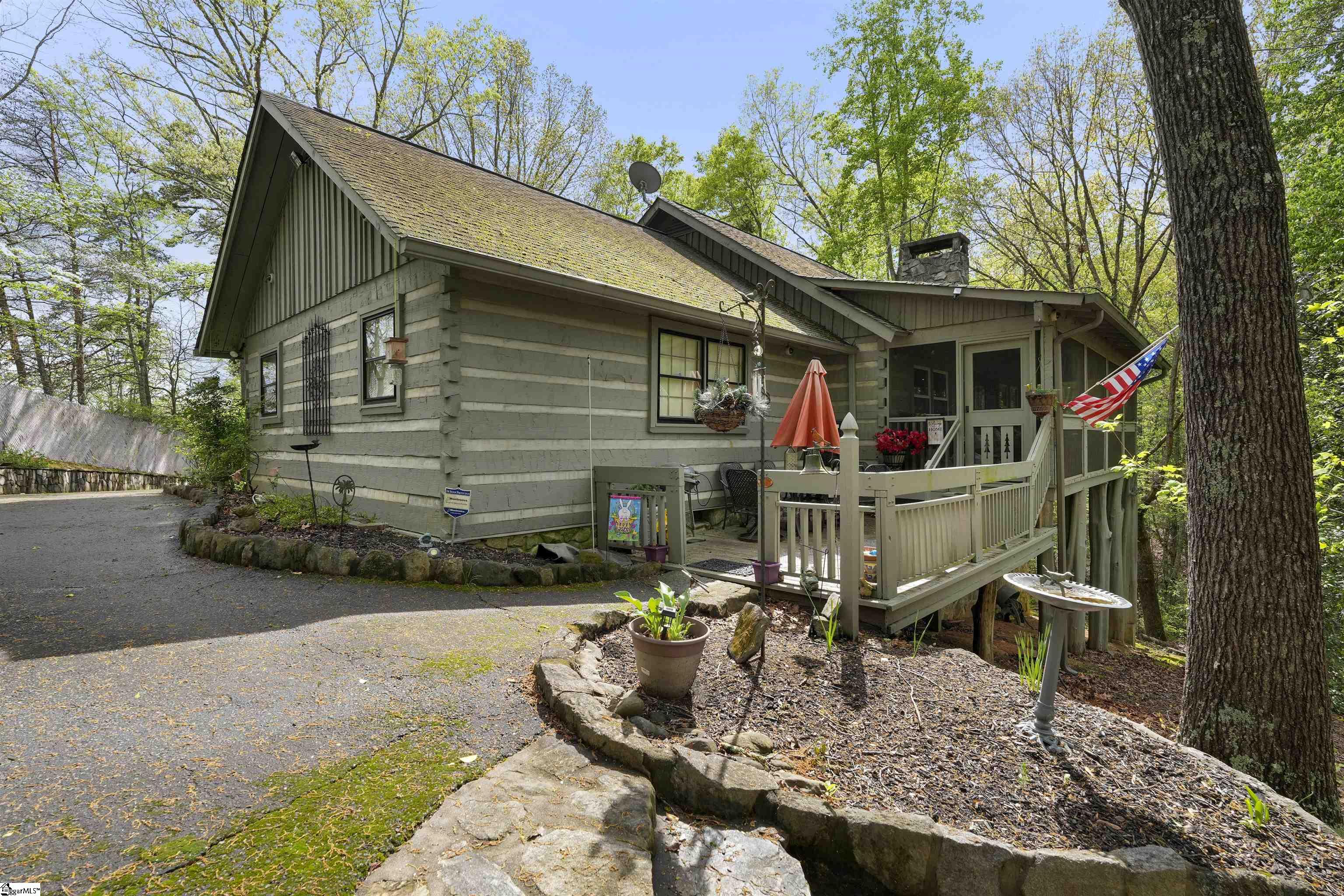 21 Saluda Dam Road Greenville, SC 29611 - Photo 3 of 35