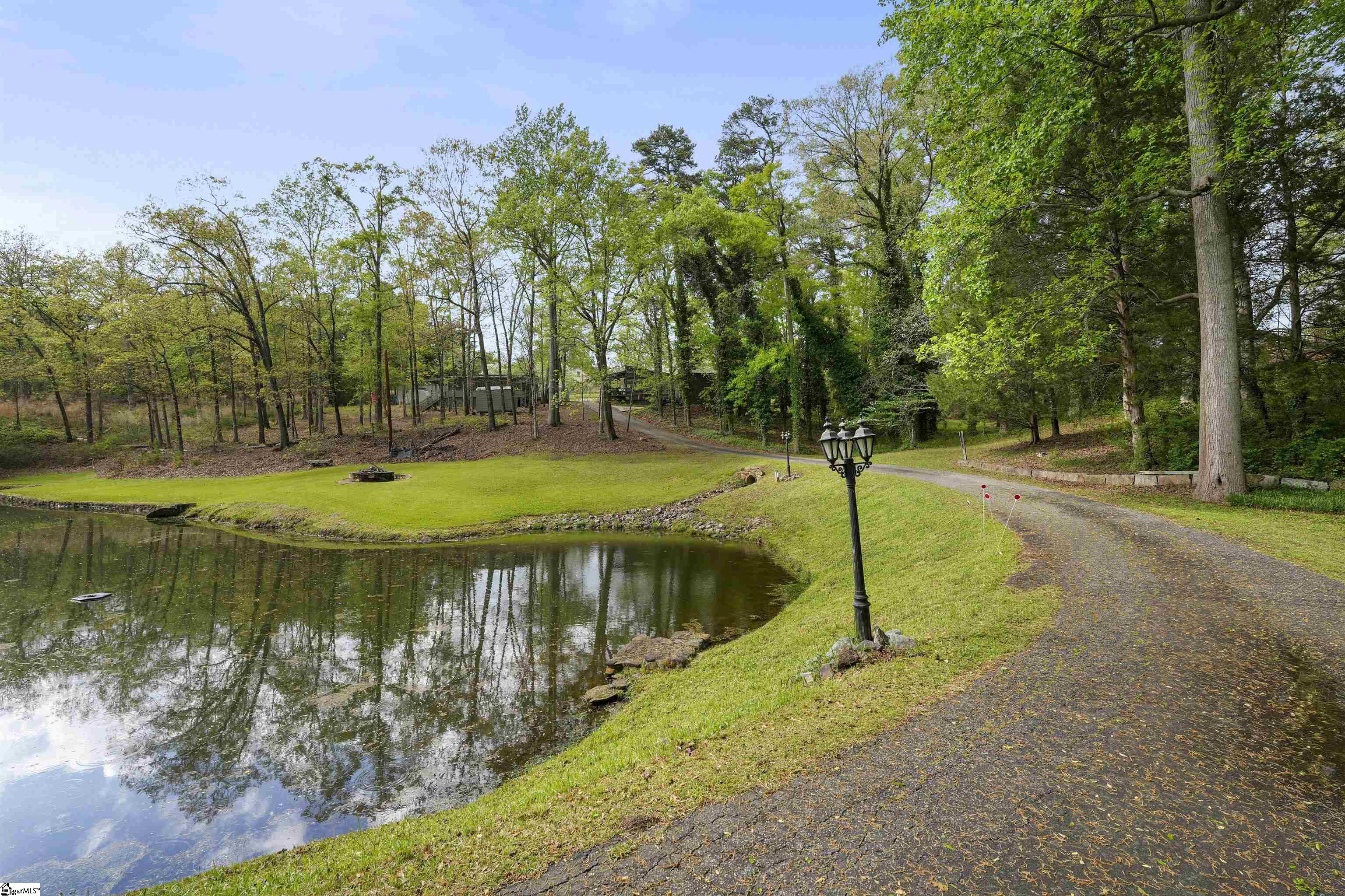 21 Saluda Dam Road Greenville, SC 29611 - Photo 33 of 35