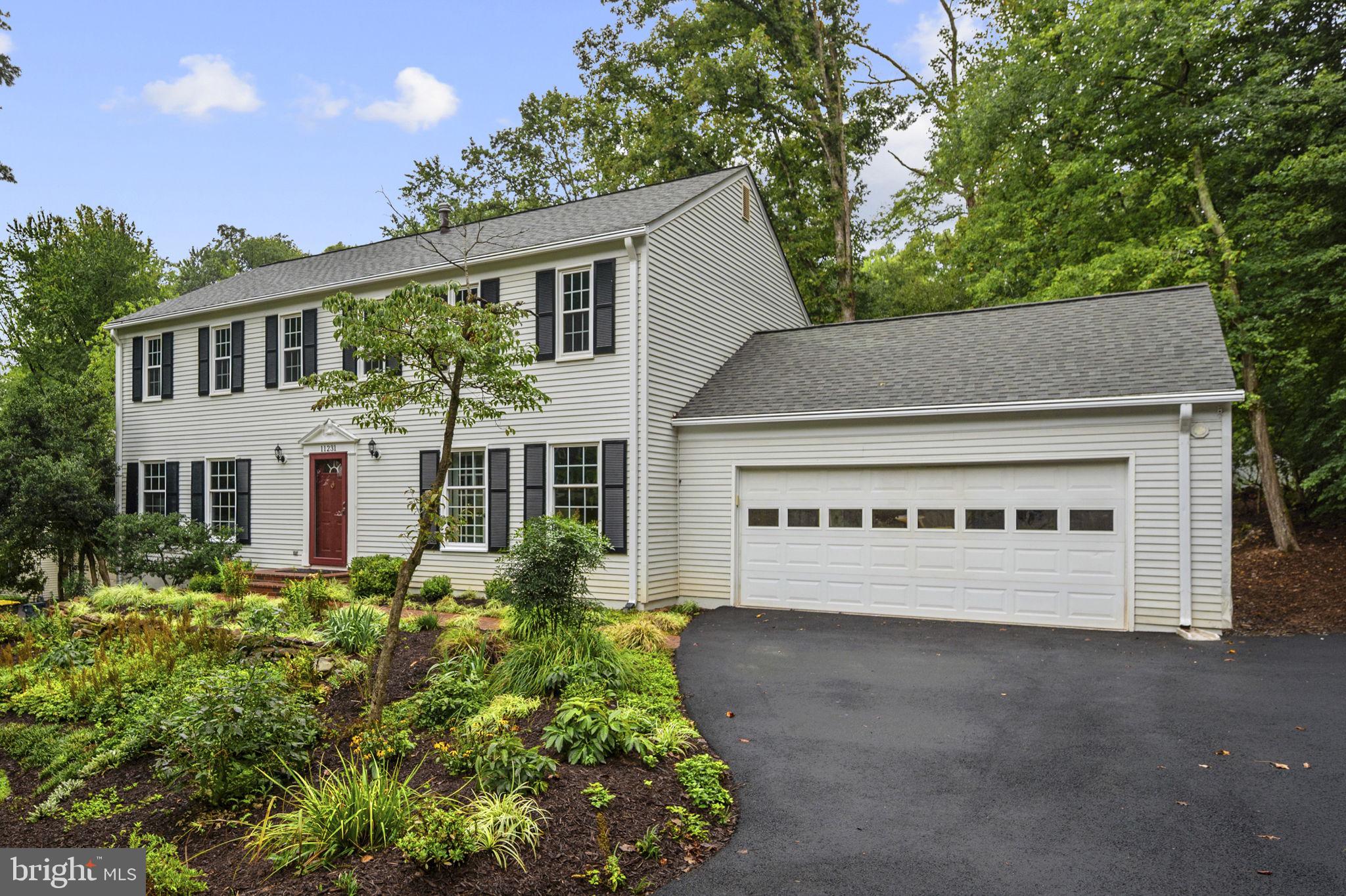 11231 Hunting Horn Lane Reston, VA 20191 - Photo 2 of 64 Gallery Image 2