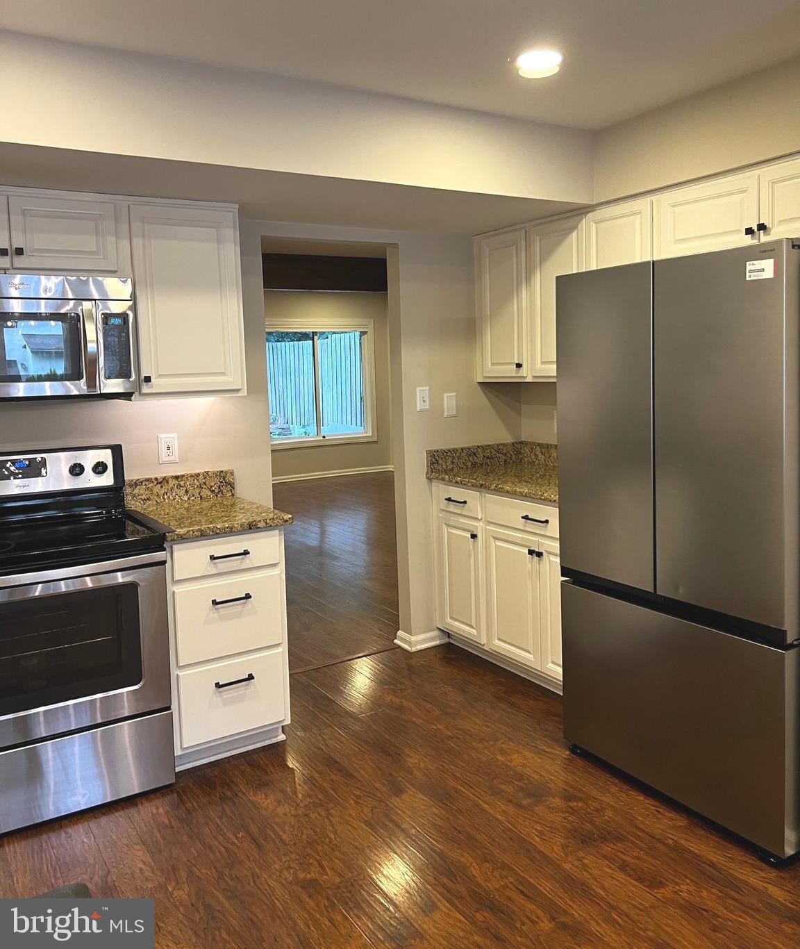 2312 Glade Bank Way Reston, VA 20191 - Photo 3 of 35 Recently updated kitchen
