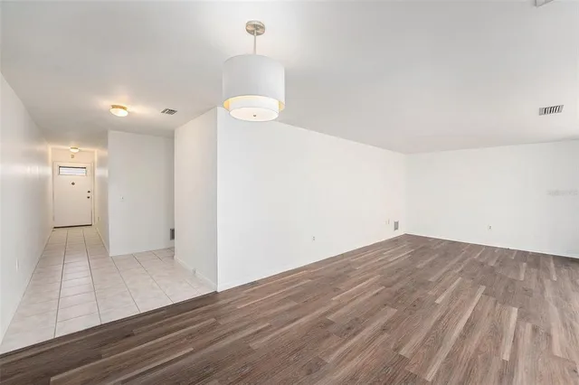 $125,000 | 5623 80th Street North, Unit 211, St. Petersburg, FL 33709