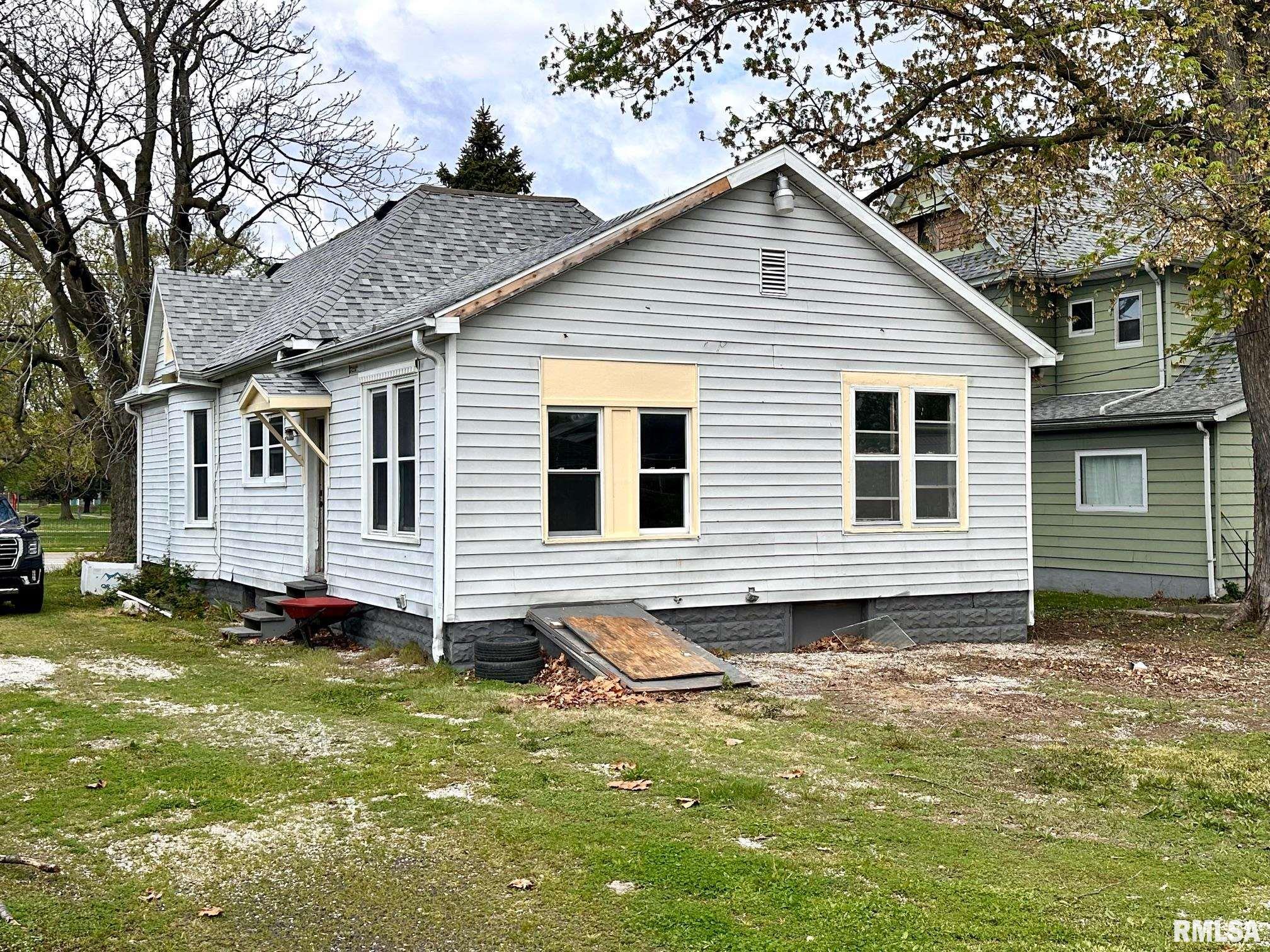 1202 South Main Street Jacksonville, IL 62650 - Photo 2 of 15