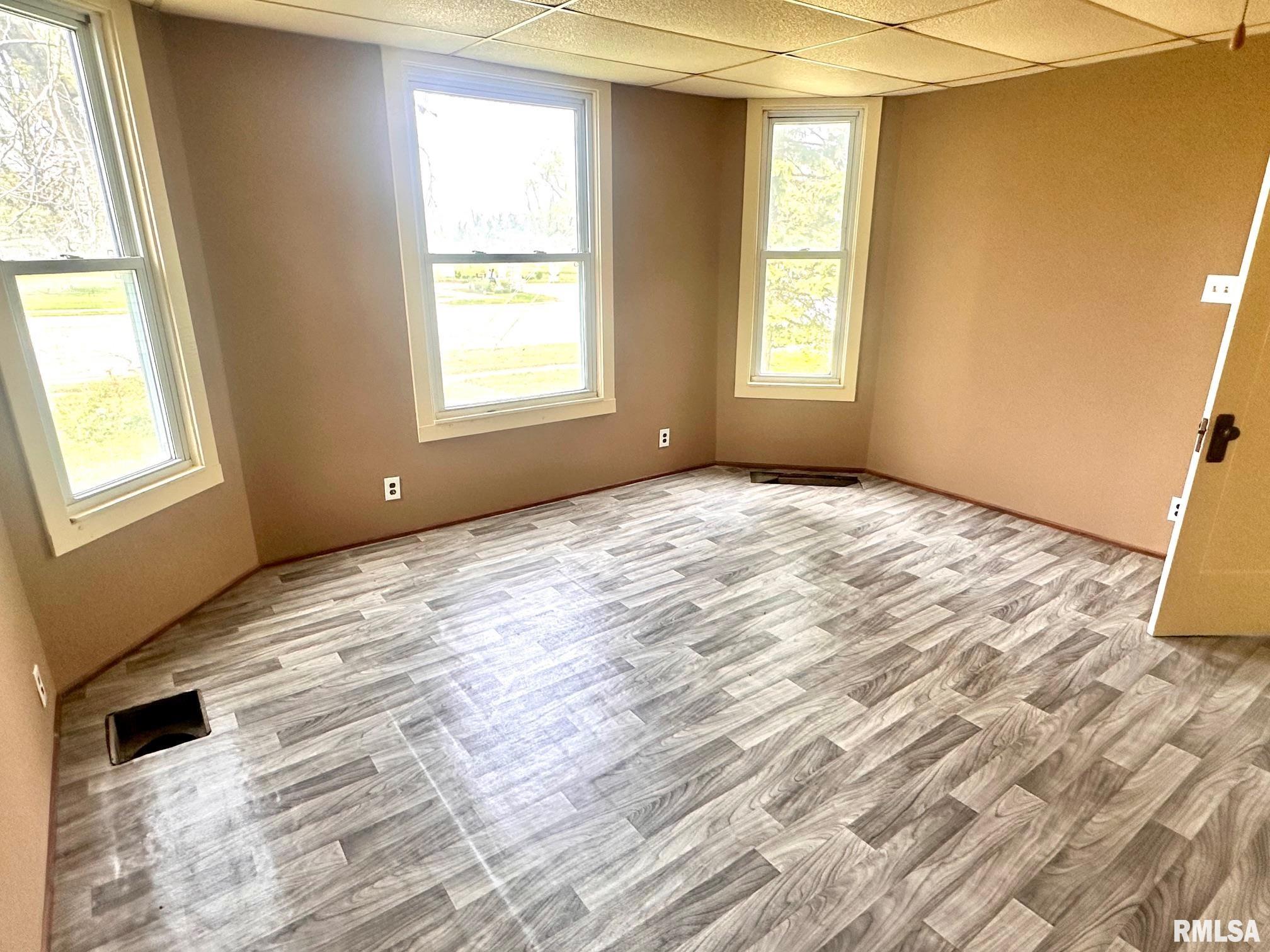 1202 South Main Street Jacksonville, IL 62650 - Photo 5 of 15