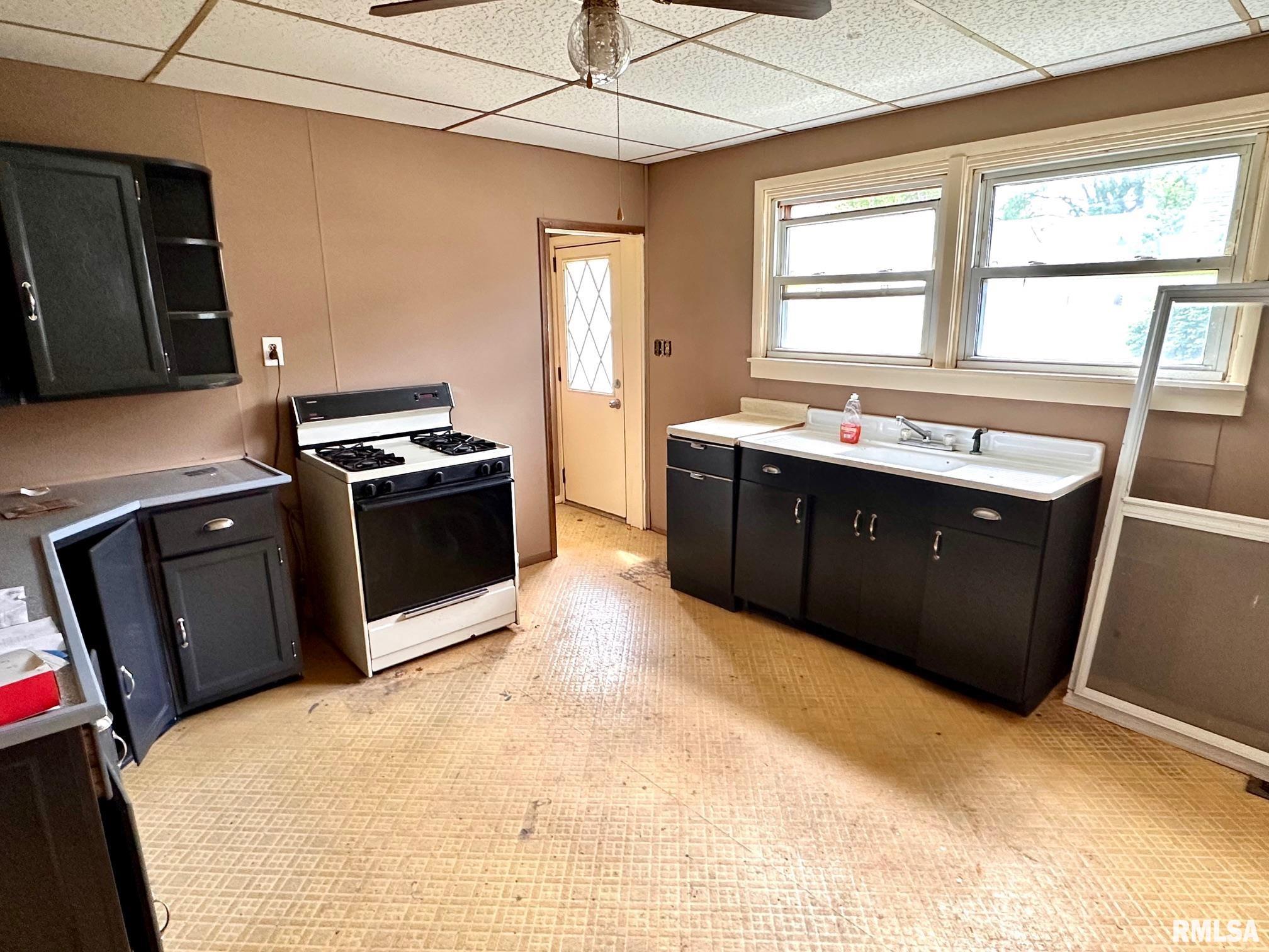 1202 South Main Street Jacksonville, IL 62650 - Photo 10 of 15