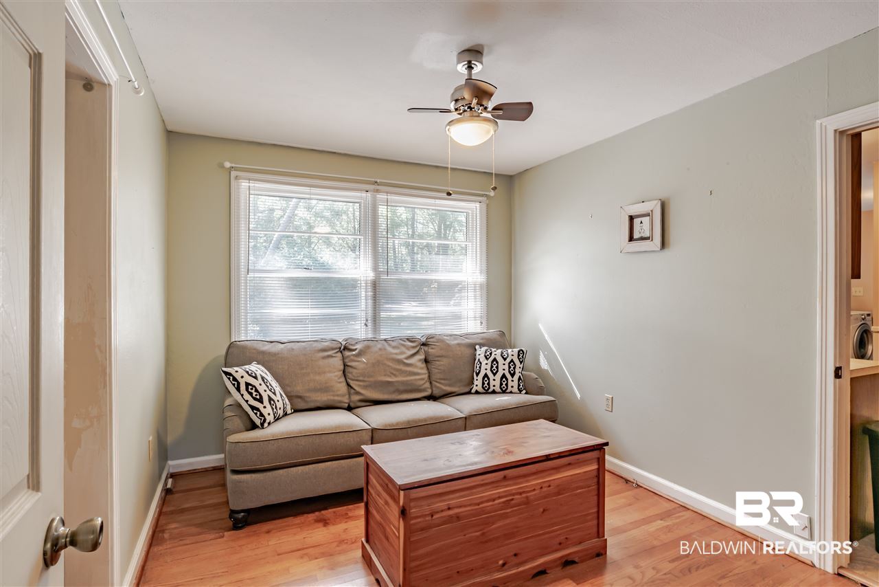 407 Thornton Place Mobile, AL 36609 - Photo 20 of 25