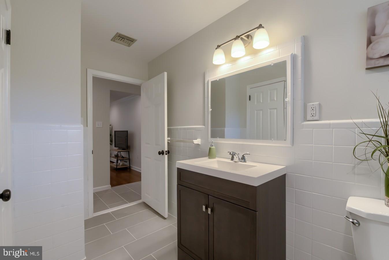 1229 Providence Road Springfield, PA 19064 - Photo 19 of 36