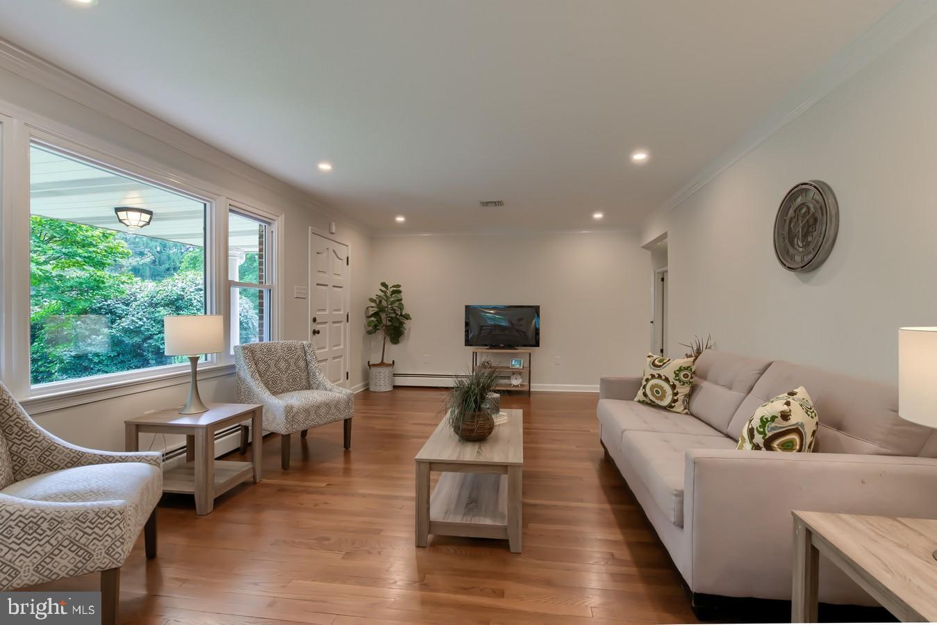 1229 Providence Road Springfield, PA 19064 - Photo 4 of 36