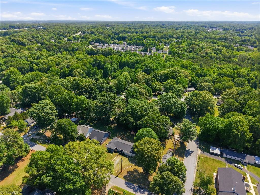 2104 Sheldon Road Greensboro, NC 27405 - Photo 44 of 49