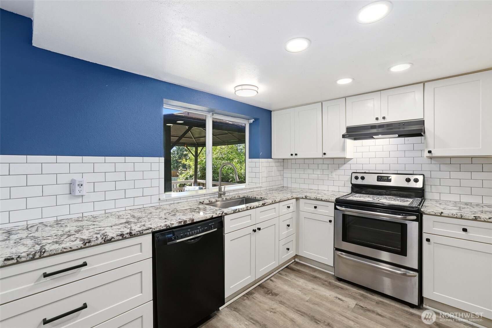 21871 Southeast 267th Street Maple Valley, WA 98038 - Photo 8 of 40