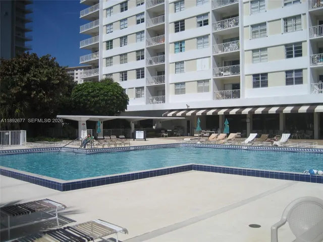 $3,300 | 500 Bayview Drive, Unit 222, Sunny Isles Beach, FL 33160