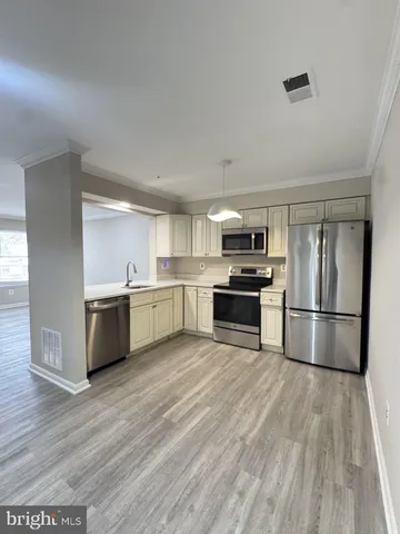 $3,000 | 13927 Highstream Place, Unit 784, Germantown, MD 20874