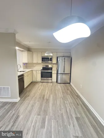 $2,700 | 13927 Highstream Place, Unit 784, Germantown, MD 20874