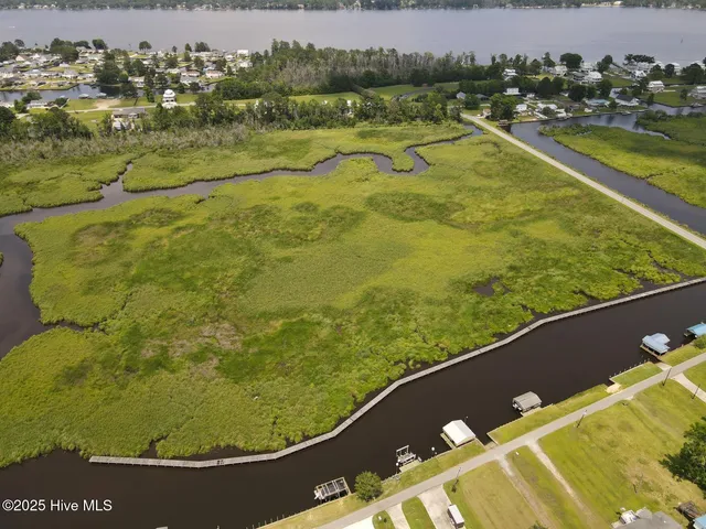 $559,900 | 3216 Whichards Beach Road, Chocowinity, NC 27817