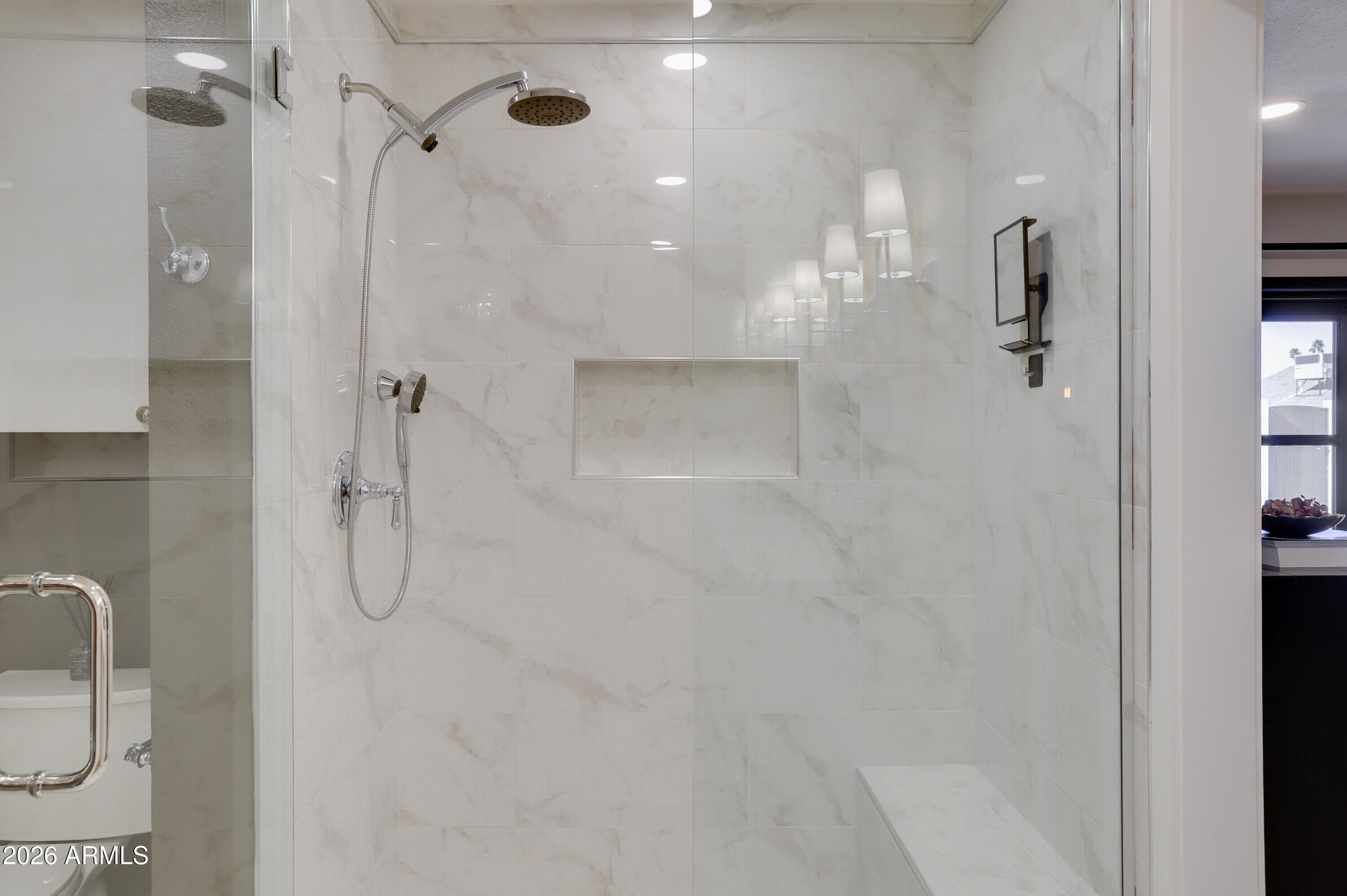 8220 North 1st Avenue Phoenix, AZ 85021 - Photo 39 of 53 a bathroom with a glass shower door