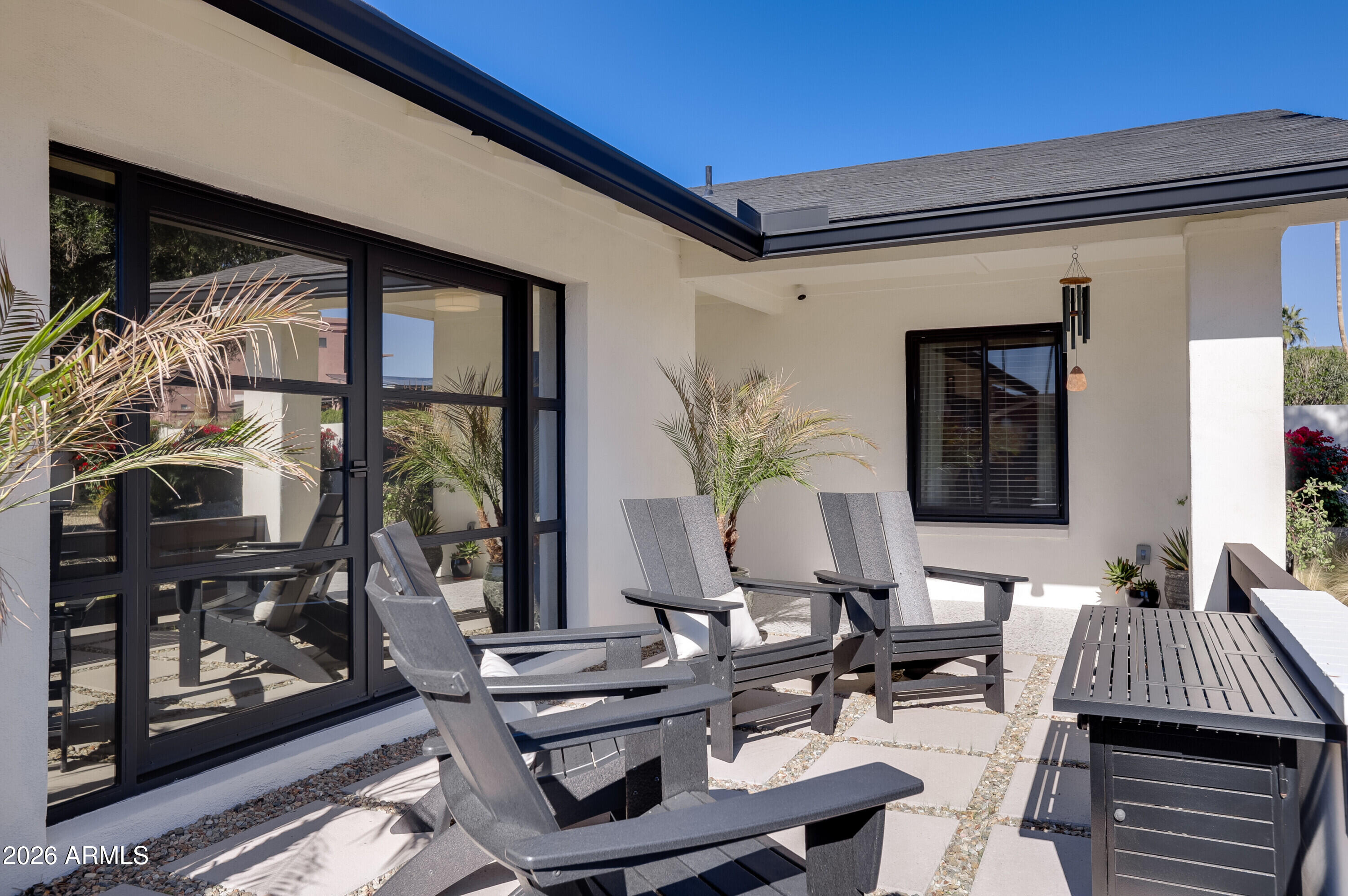 8220 North 1st Avenue Phoenix, AZ 85021 - Photo 45 of 53 a living room with furniture and a fireplace