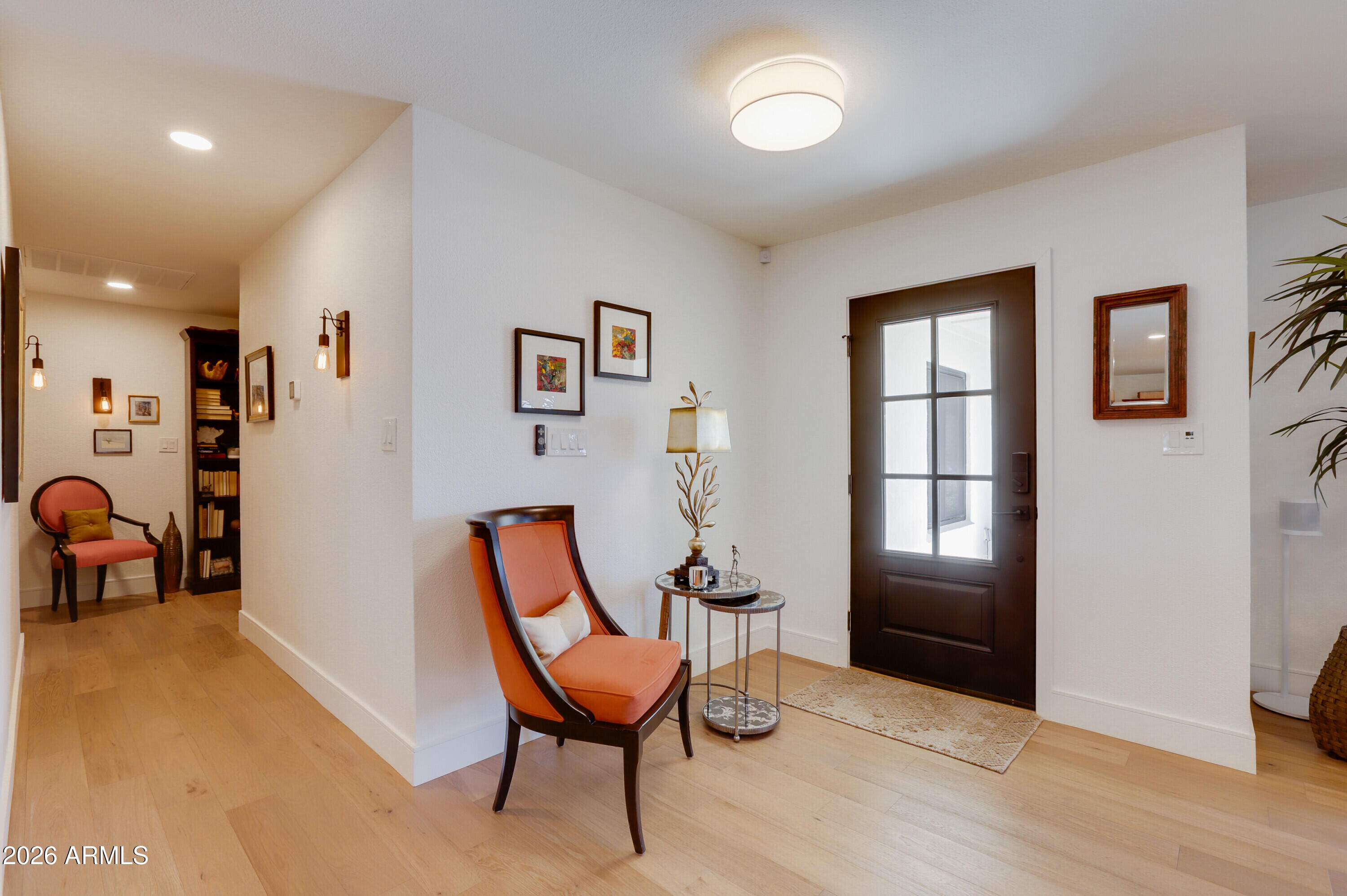 8220 North 1st Avenue Phoenix, AZ 85021 - Photo 8 of 53 a view of a livingroom with furniture and windows