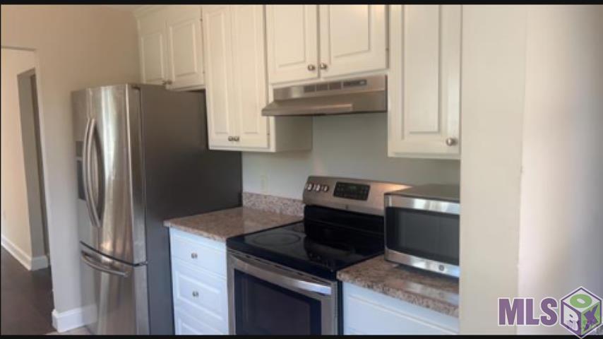 7315 Quorum Drive Baton Rouge, LA 70817 - Photo 3 of 4 Kitchen