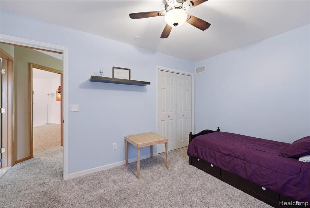 35724 St Clair Drive New Baltimore, MI 48047 - Photo 33 of 52