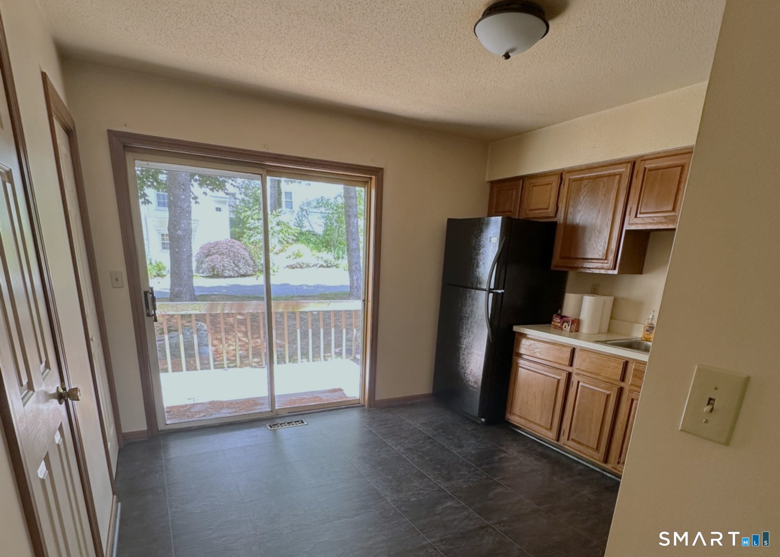 380 Hitchcock Road, Unit 60 Waterbury, CT 06705 - Photo 5 of 40