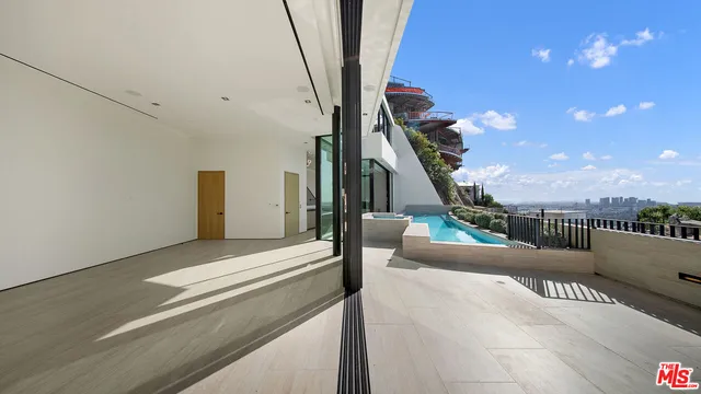 $35,000 | 8765 Hollywood Boulevard, Los Angeles, CA 90069