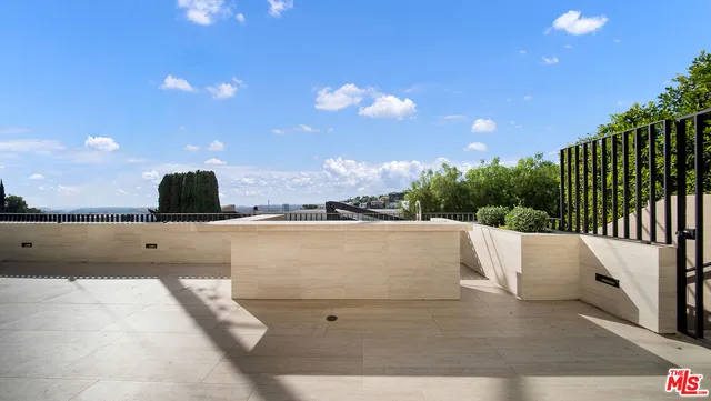 $35,000 | 8765 Hollywood Boulevard, Los Angeles, CA 90069