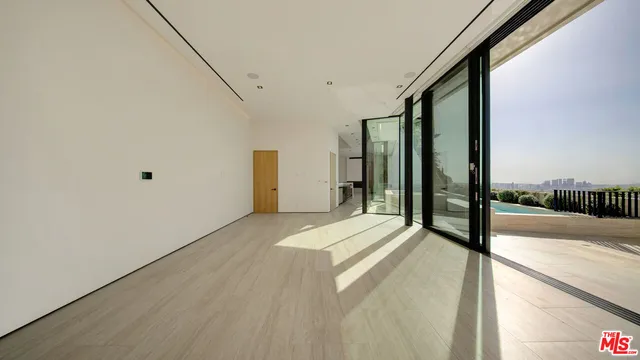 $35,000 | 8765 Hollywood Boulevard, Los Angeles, CA 90069