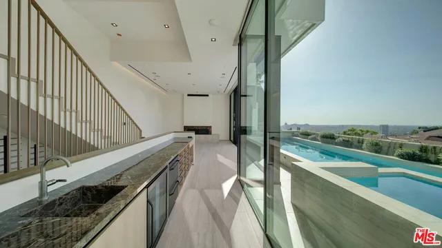 $35,000 | 8765 Hollywood Boulevard, Los Angeles, CA 90069