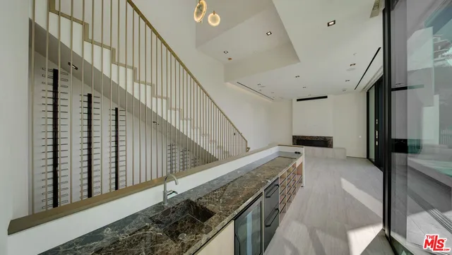 $35,000 | 8765 Hollywood Boulevard, Los Angeles, CA 90069