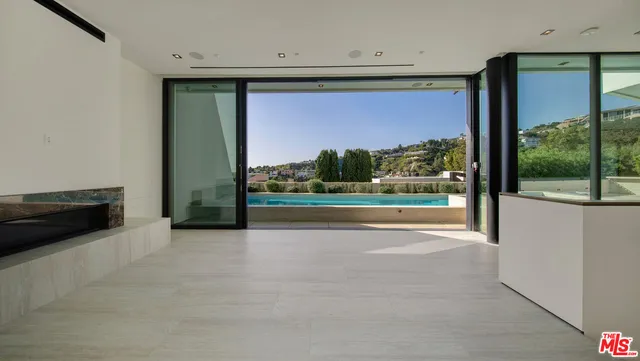 $35,000 | 8765 Hollywood Boulevard, Los Angeles, CA 90069