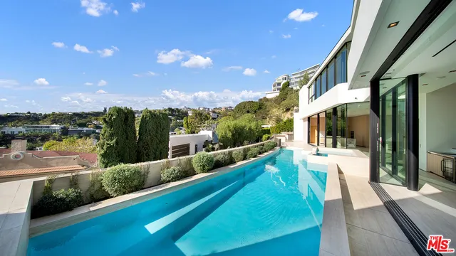 $35,000 | 8765 Hollywood Boulevard, Los Angeles, CA 90069