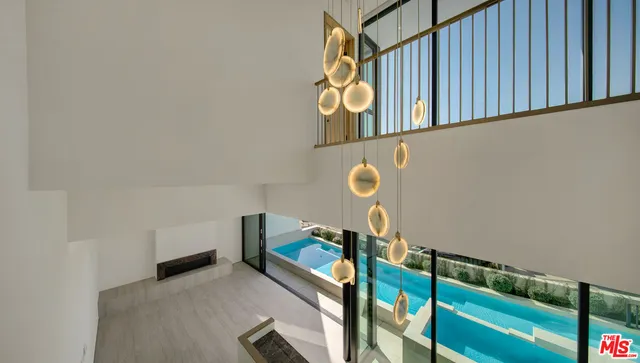 $35,000 | 8765 Hollywood Boulevard, Los Angeles, CA 90069