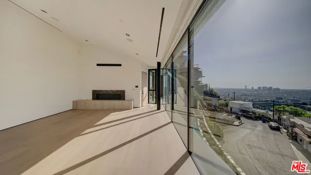 $35,000 | 8765 Hollywood Boulevard, Los Angeles, CA 90069