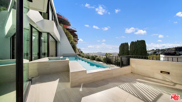 $35,000 | 8765 Hollywood Boulevard, Los Angeles, CA 90069