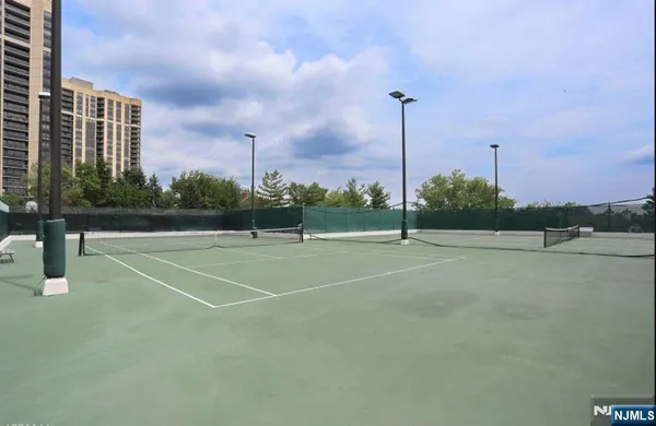 $4,675 | 300 Winston Drive, Unit L05, Cliffside Park, NJ 07010