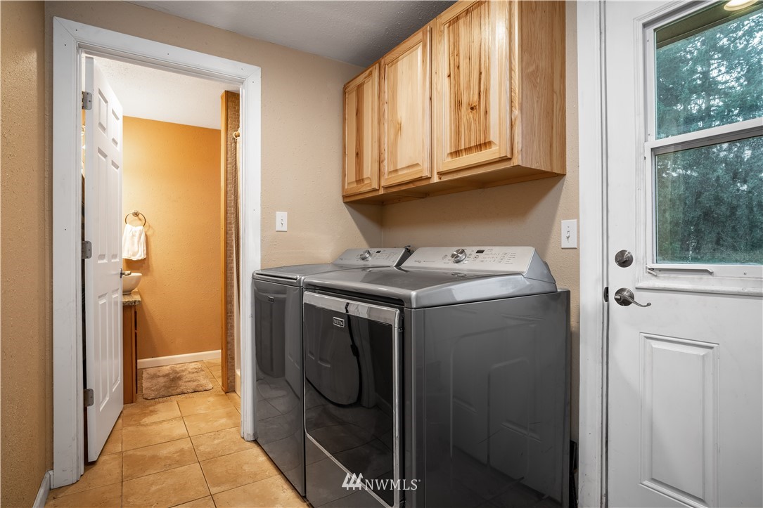 17415 Jordan Street Southwest Rochester, WA 98579 - Photo 14 of 38