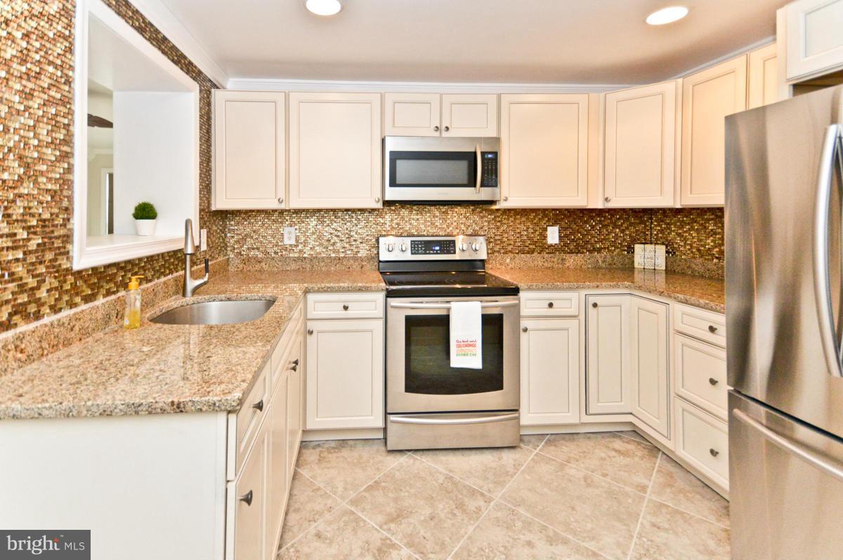 5849 Shady Side Road Shady Side, MD 20733 - Photo 26 of 30 Kitchen