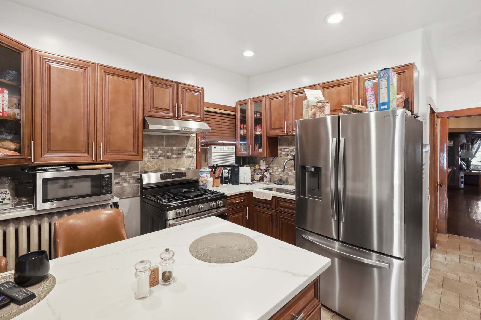 1315 North Massasoit Avenue Chicago, IL 60651 - Photo 6 of 17