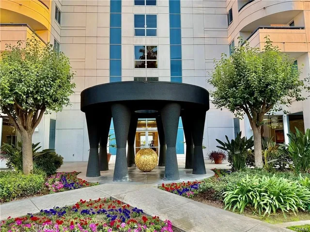 $3,650 | 525 East Seaside Way, Unit 308, Long Beach, CA 90802