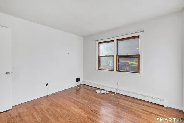 $639,900 | 32 Autumn Ridge Road, Milford, CT 06461