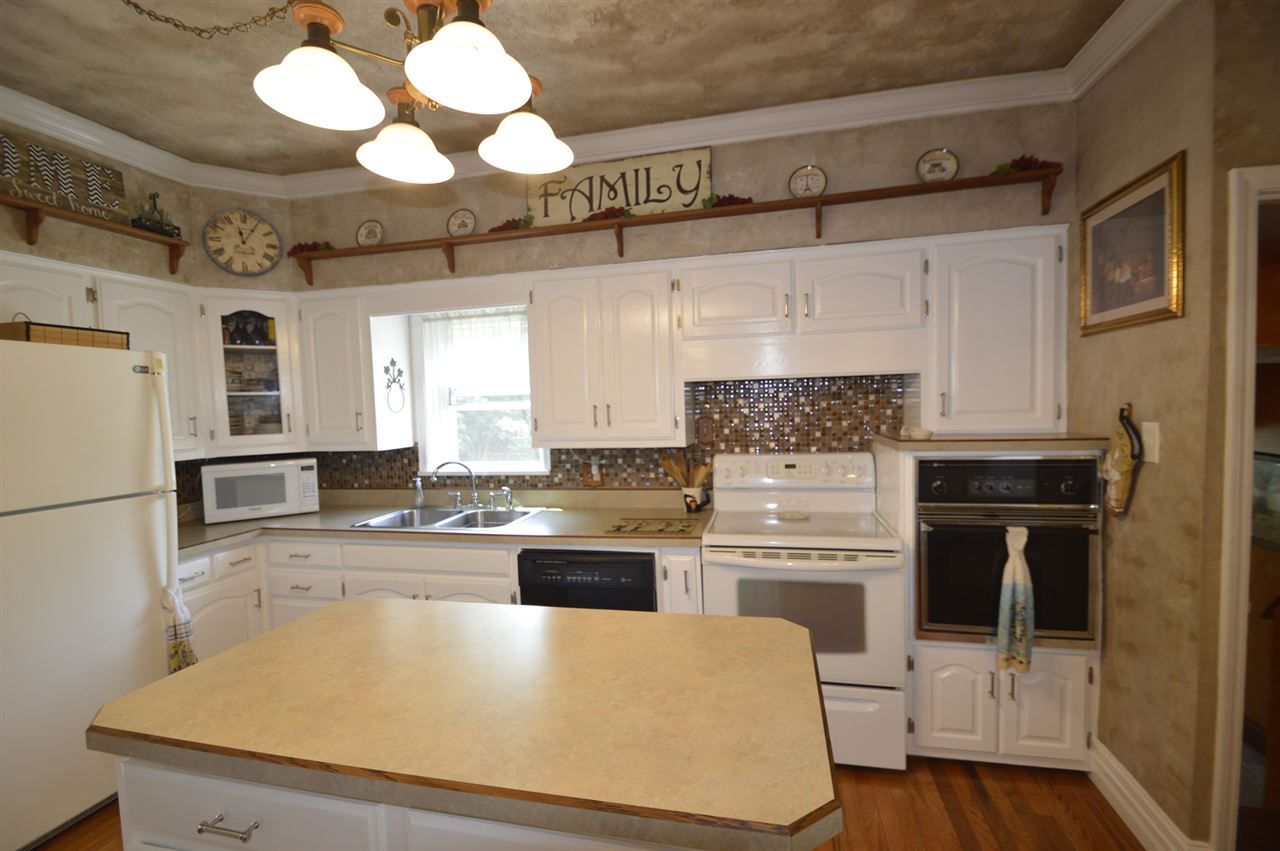 3774 St Joe Center Road Fort Wayne, IN 46835 - Photo 9 of 36 Gallery Image 9