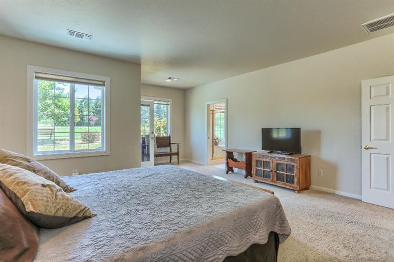 161 Keystone Way Eagle Point, OR 97524 - Photo 23 of 31 Additional Photo