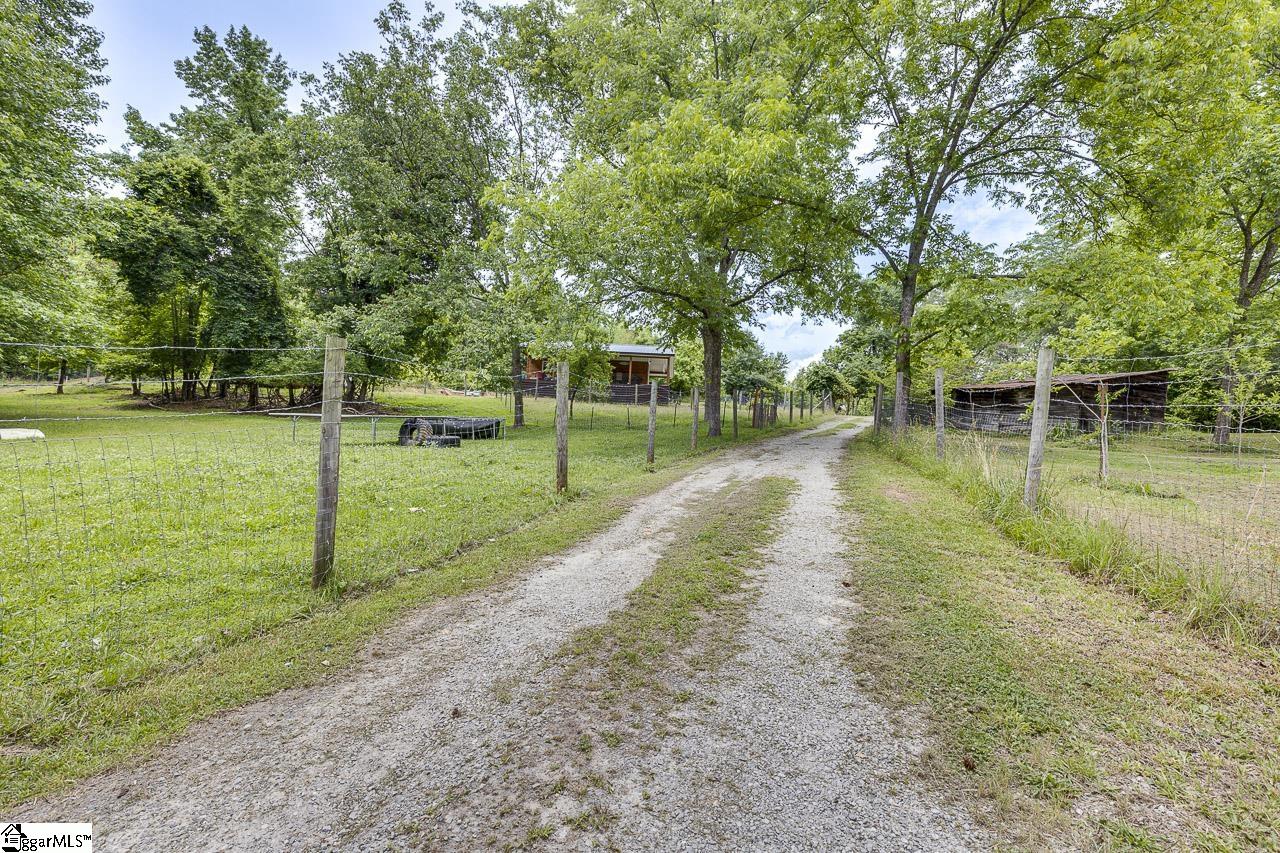102 Connelly Road Marietta, SC 29661 - Photo 5 of 24