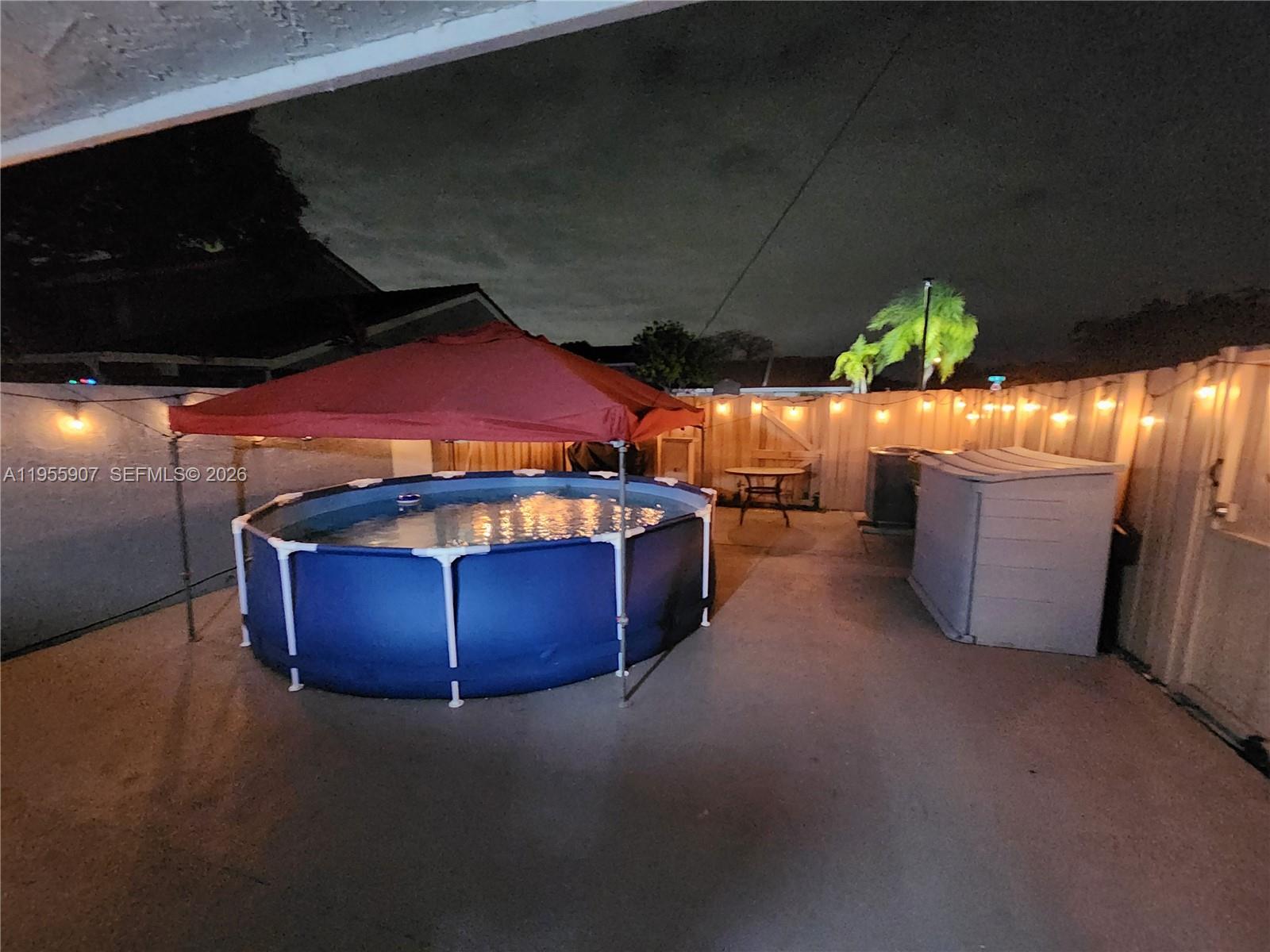 8391 Southwest 148th Avenue Miami, FL 33193 - Photo 18 of 20