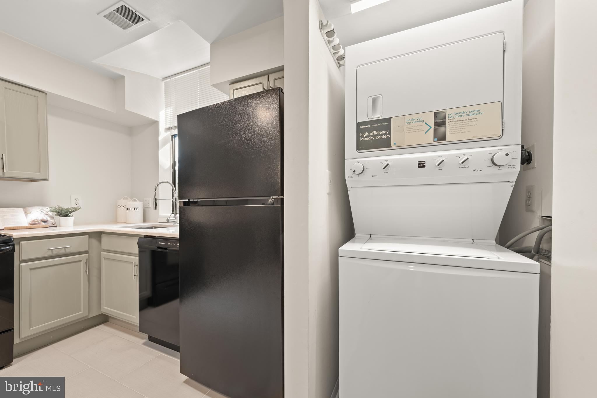 11116 Boathouse Court, Unit 93 Reston, VA 20191 - Photo 25 of 34 a bathroom with a sink toilet and shower