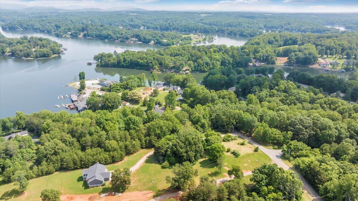 06-DJI_20230605110331_0022_D